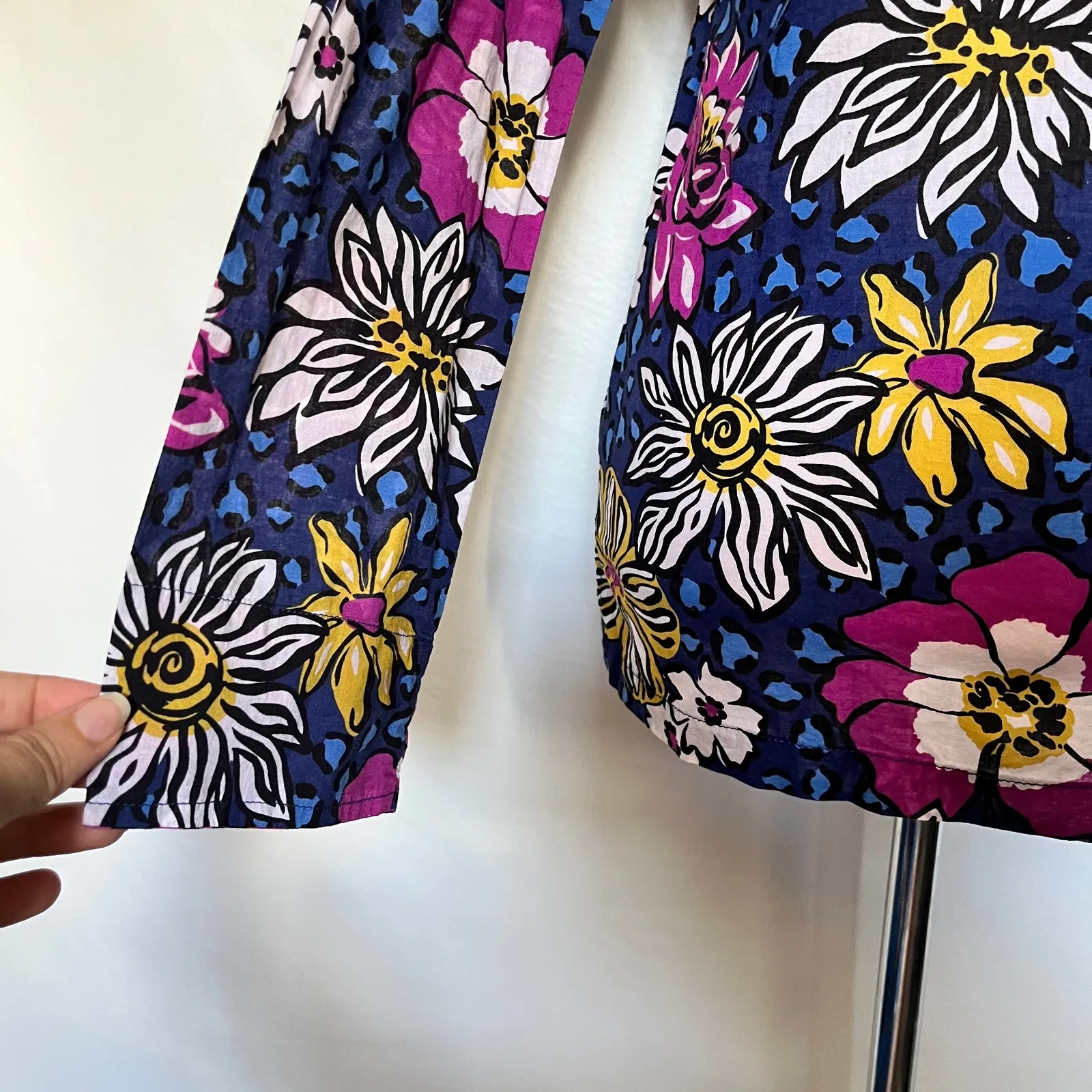 Vera Bradley Violet Floral Button Womens Shirt Size XS Preppy Y2K Retro Boho - Image 8