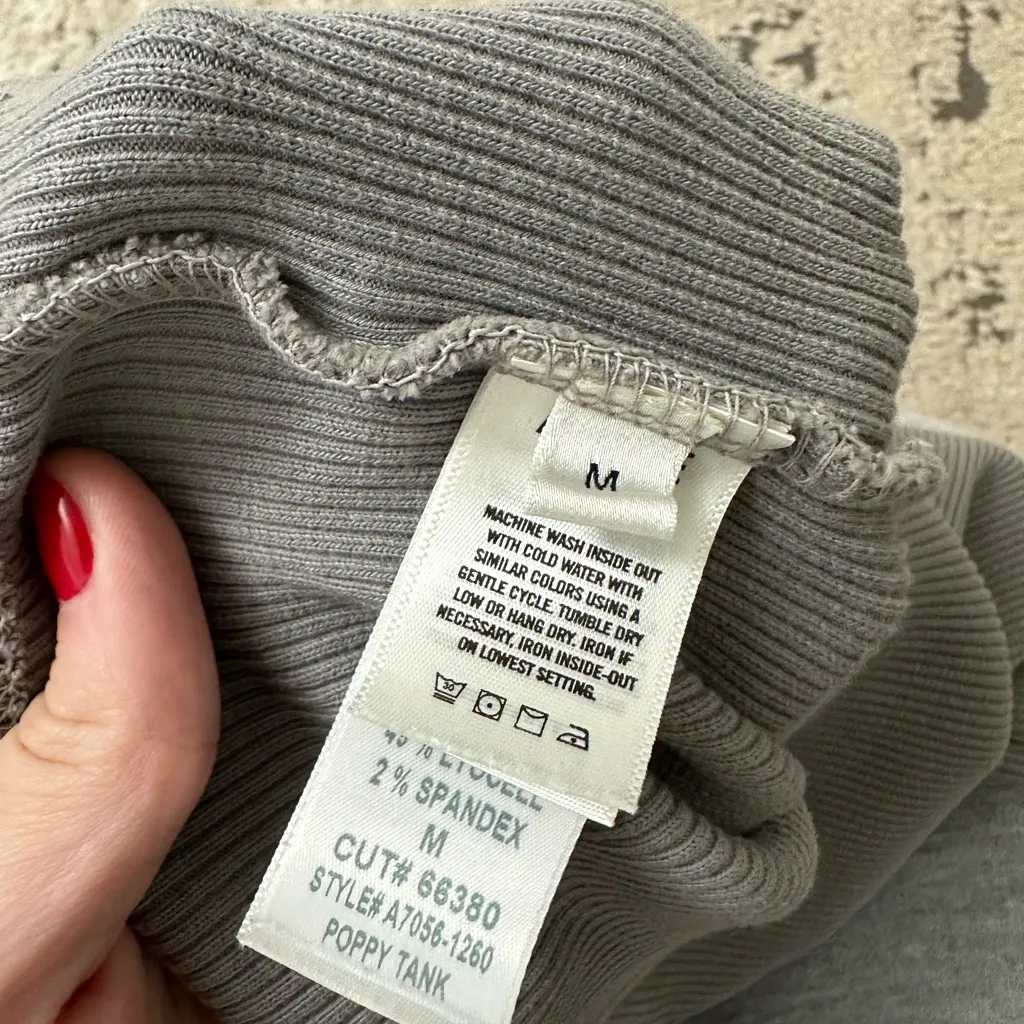 Agolde Poppy Ribbed Stretch Tank Size Medium - Image 4