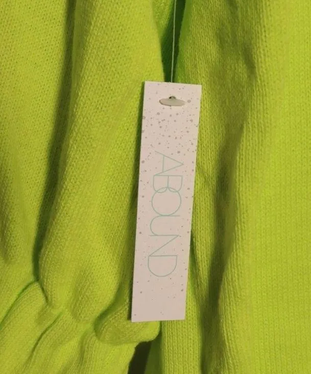 NWT  Sweater In Lime Green - Image 4