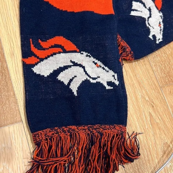 NFL Denver‎ Broncos knit scarf - Image 2