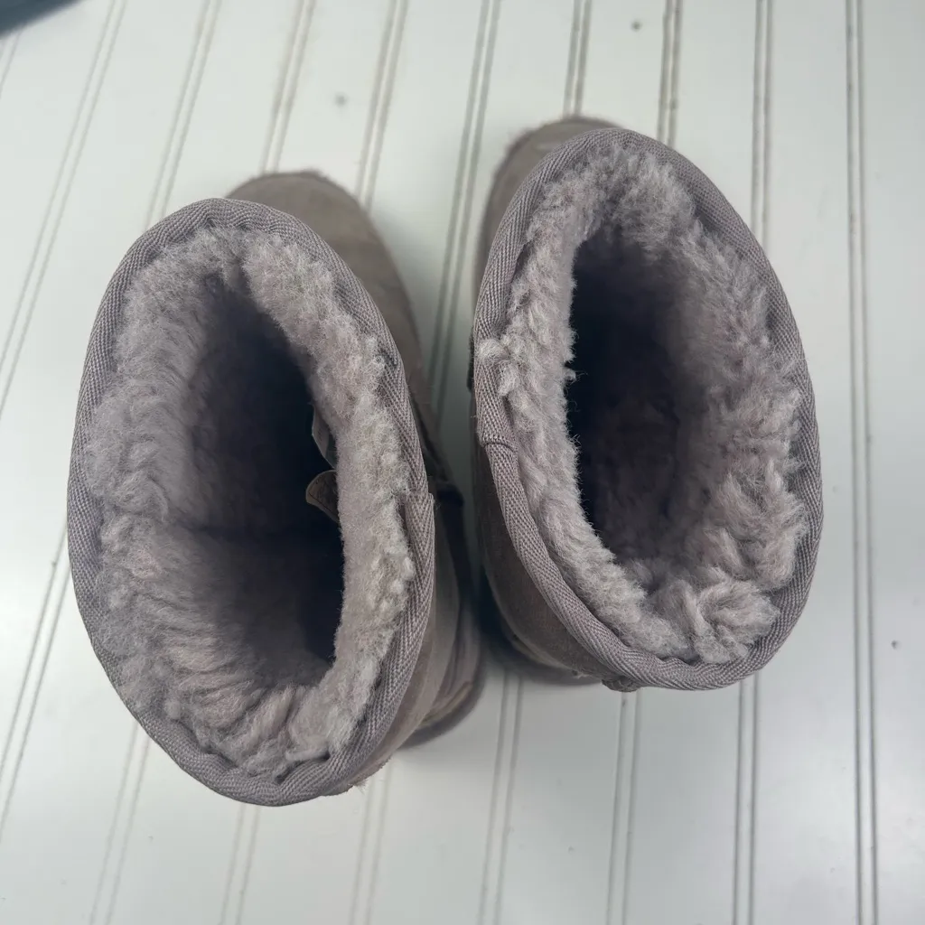 UGG AUSTRALIA Classic Short Purple Suede Boots Sheepskin Women’s Size 7 - Image 5