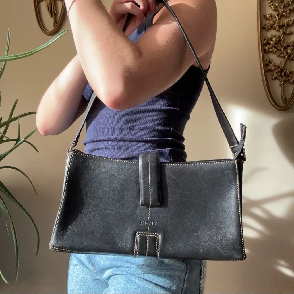 DKNY Black Leather Shoulder Bag - Image 8