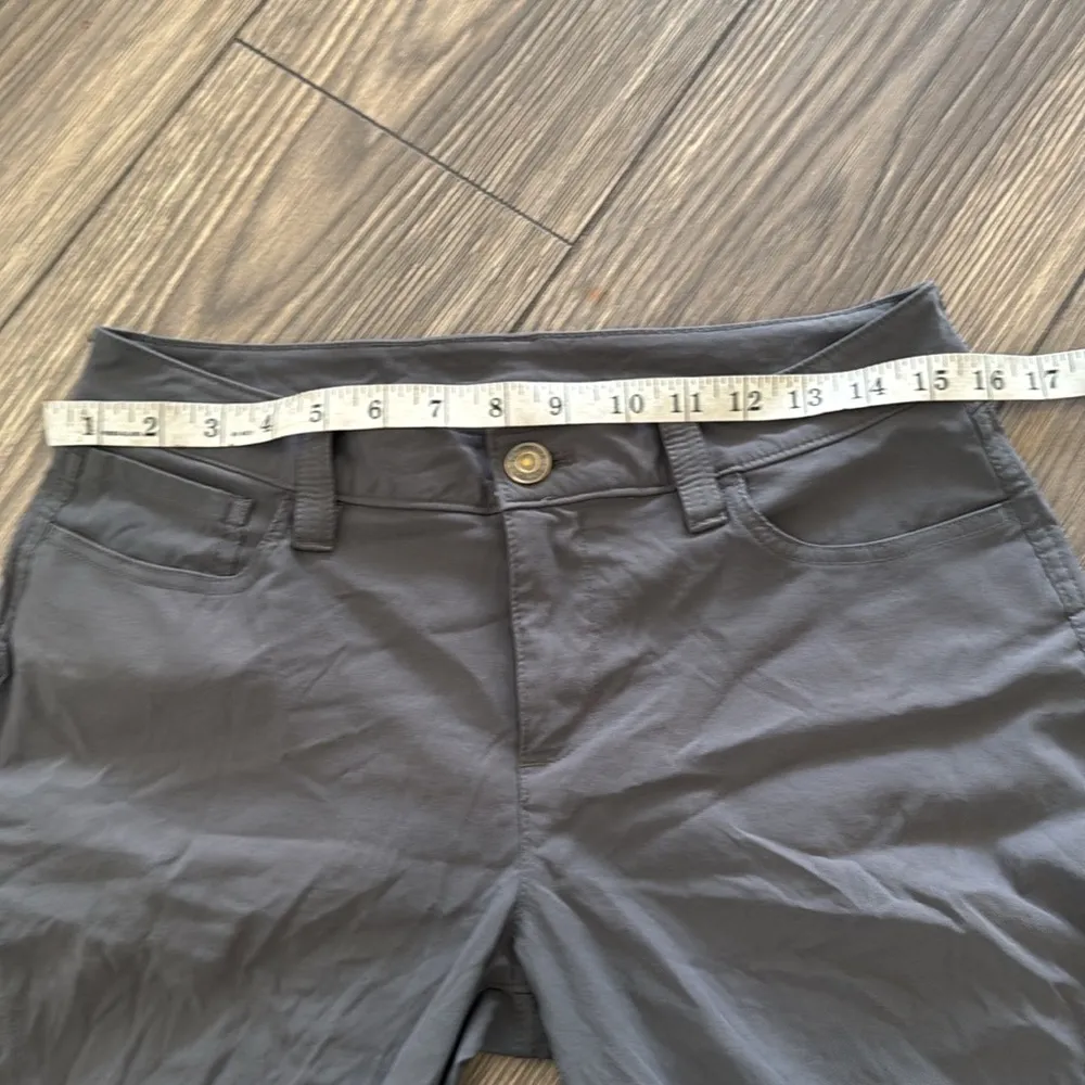 Eddie Bauer Women's Charcoal Trousers size 6 - Image 4