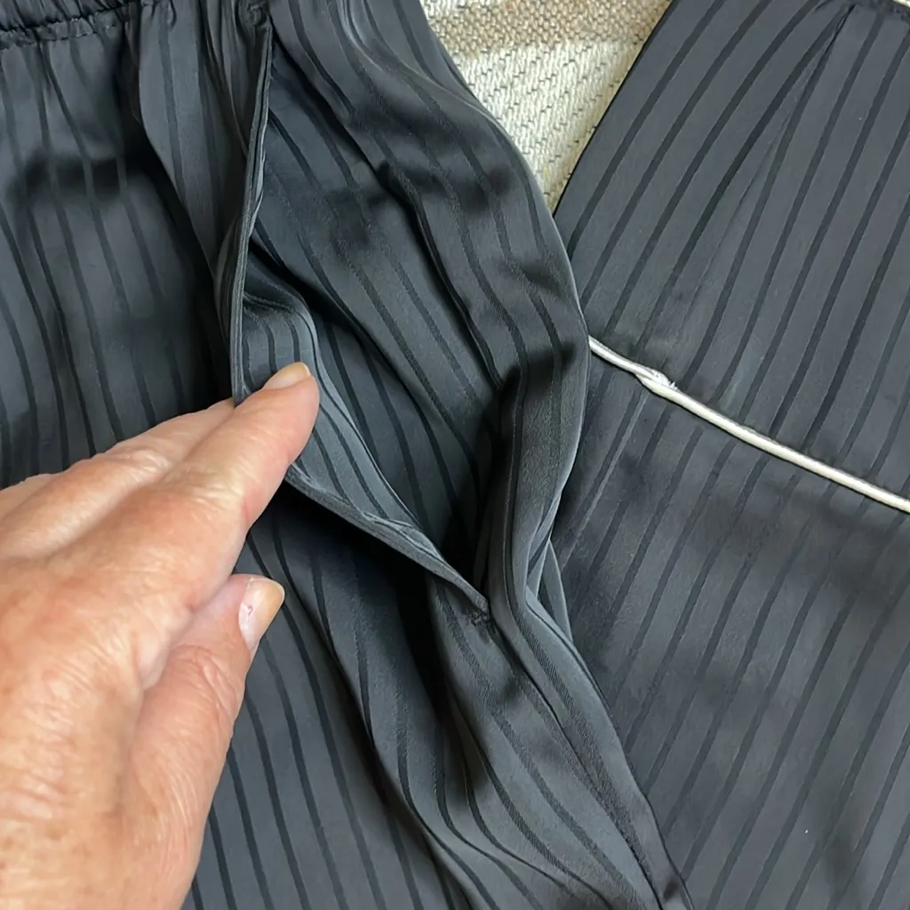 NAP black satin pinstripe wide leg pull on pants, loungewear, size medium - Image 14