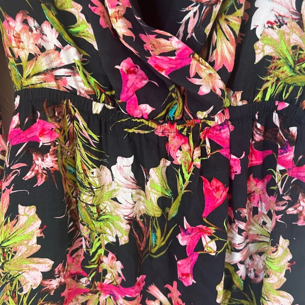 Lovers + Friends long sleeve floral mini dress size XS - Image 3