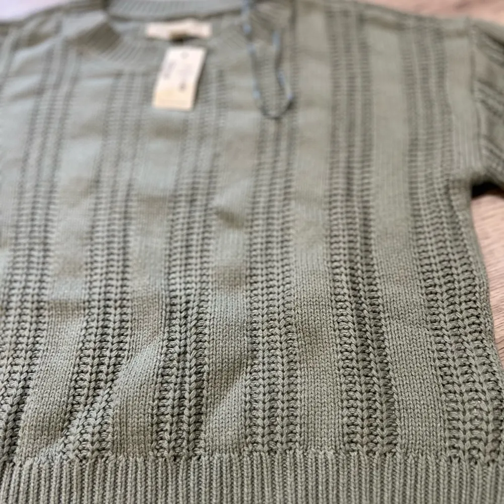 Aeropostale NWT Sage Green sweater size XS - Image 2
