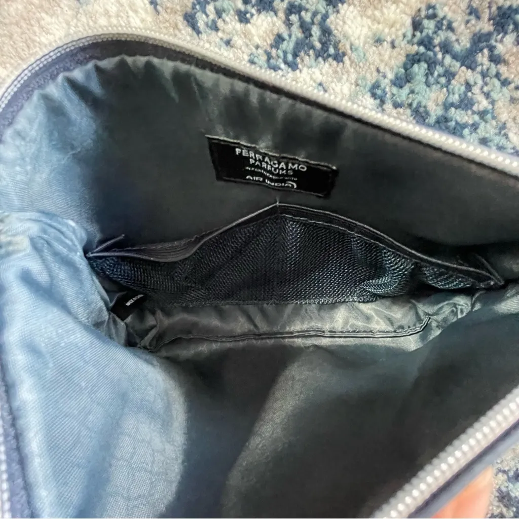 Ferragamo Parfums Pouch - Image 5