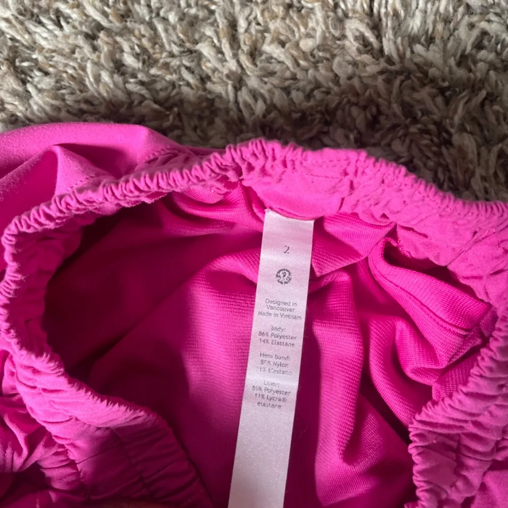 lululemon sonic pink shorts - Image 3