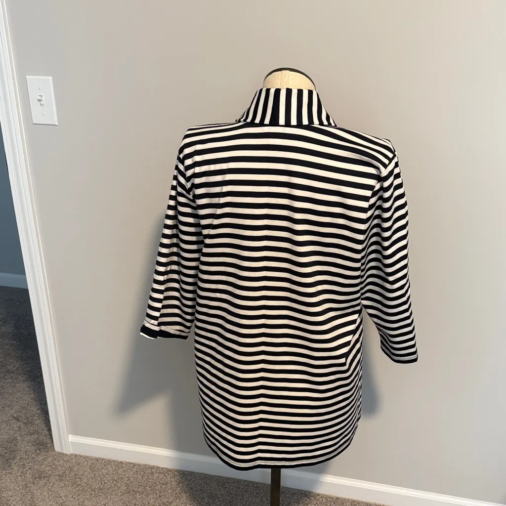 Christopher & Banks woman’s outer wear Black and White Open Front Blazer Size 1X - Image 7
