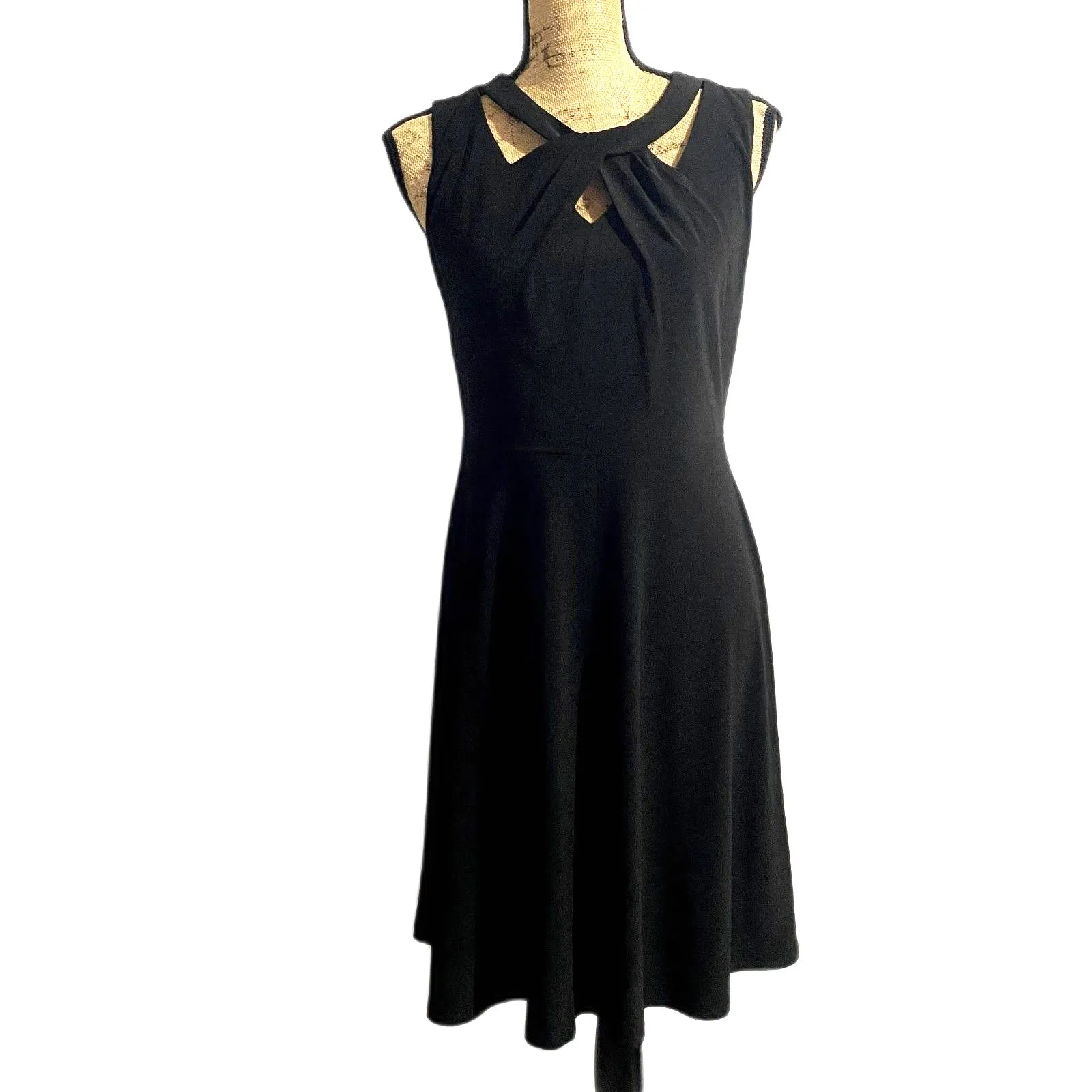 Jones Studio Twist Neck Little Black Dress Classic LBD‎ Fit & Flare Size 4 - Image 2