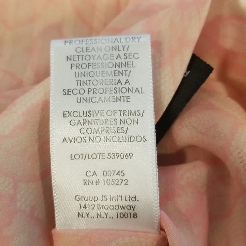 💕AMUR💕 Naya Ruffled Wrap Top Lemon Peach Rose Lace Small Puff Sleeve Crop Top - Image 16