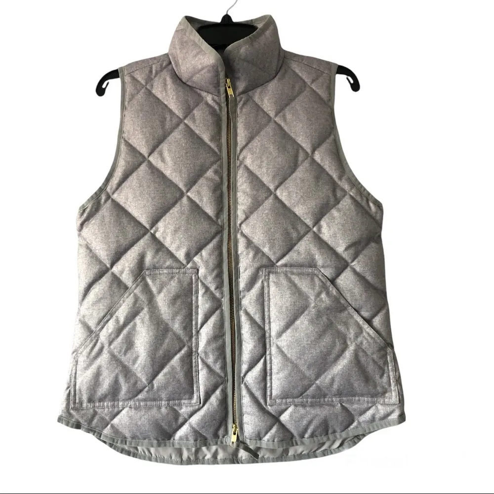 J. Crew Light Gray Quilted Puffer Down Vest Small - Image 6