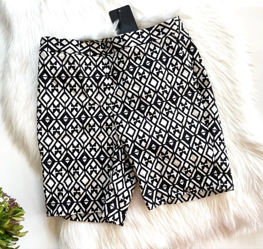 NWT Mario Serrani Tummy Control Bermuda Shorts - 2 - Image 4