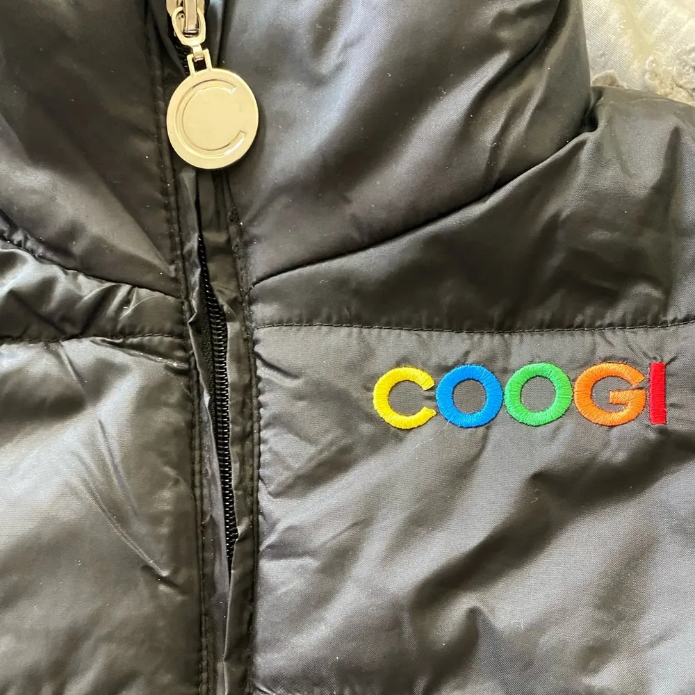 Coogi Black/Multicolor Belted Puffer Vest Size Medium - Image 6