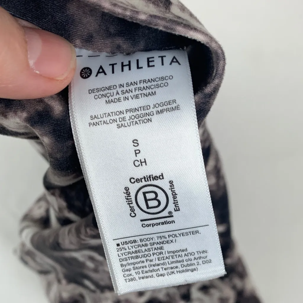 Athleta size small Salutation printed jogger Black White Tie-Dye Leggings pocket - Image 10