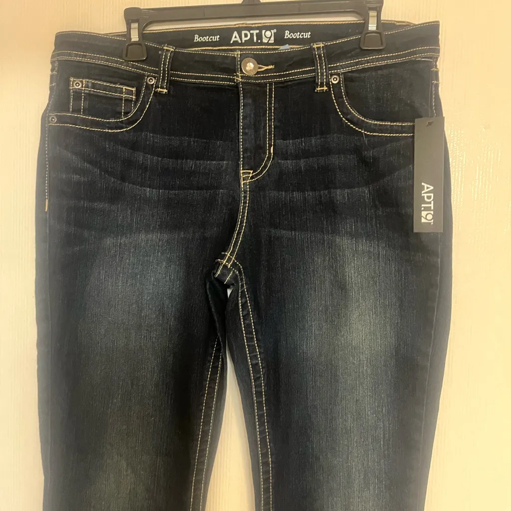 Apt. 9 Women's Deep Indigo Boot Cut Jeans - Image 4