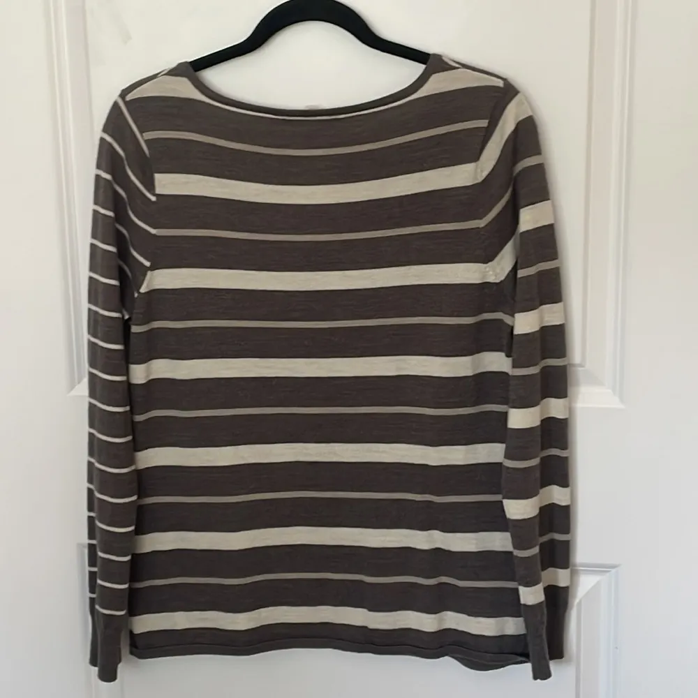 Smartwool Merino Striped V Neck Sweater Medium - Image 3