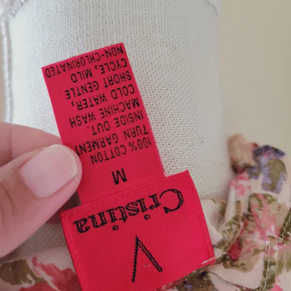 V Christina floral split front blouse size medium - Image 7