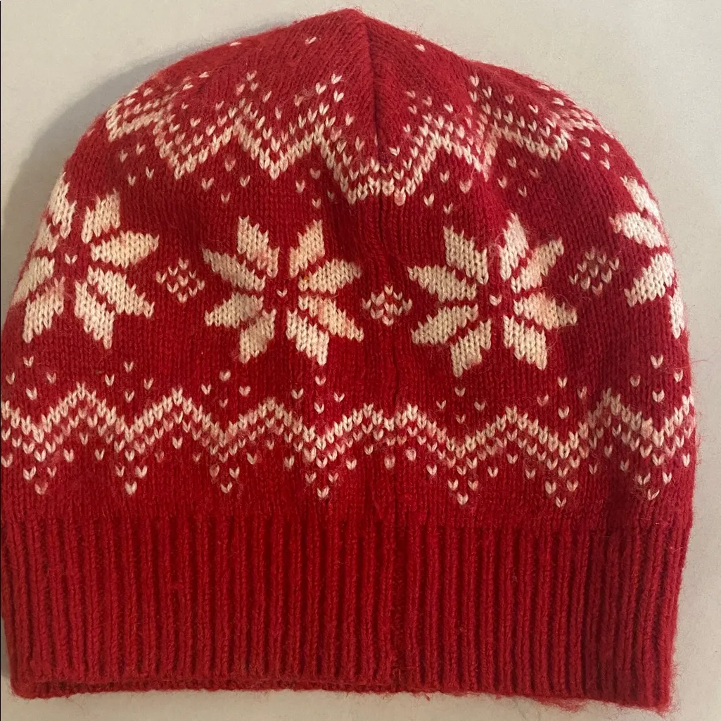 Women’s Hollister Red Snowflake Knit Beanie hat Nordic fair Isle - Image 3