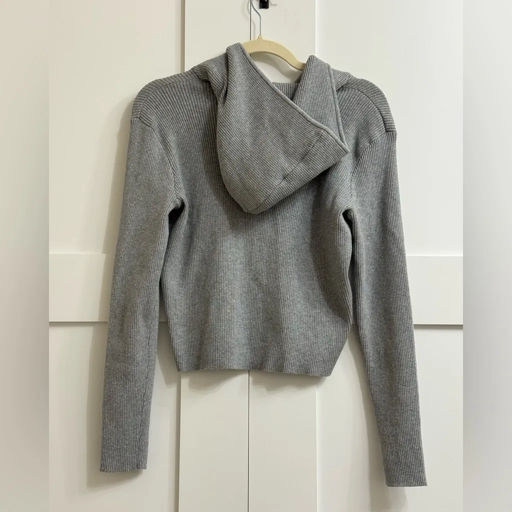 PRELOVED Brandy Melville John Galt Arden Cropped Double Zipper Hoodie ONE SIZE - Image 4