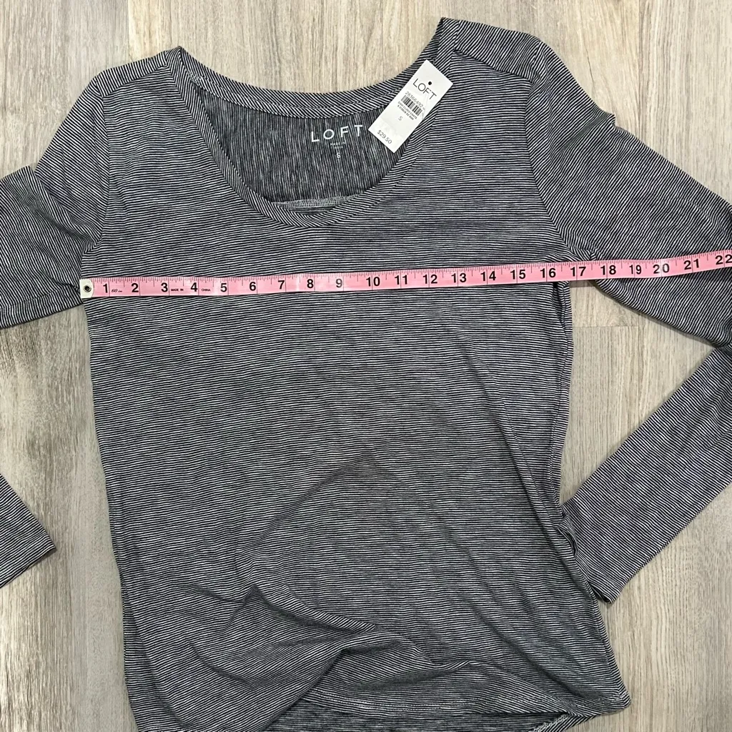 NWT Loft Long Sleeve Soft Knit 100% Cotton T-Shirt Top Black Pinstripe Size S - Image 3