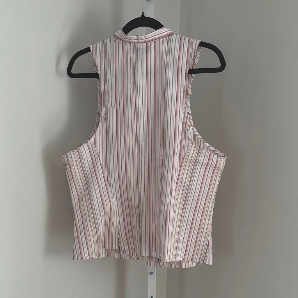 Urban Outfitters Party Girl Vertical Stripe Button Down Sleeveless Shirt Size XL - Image 5
