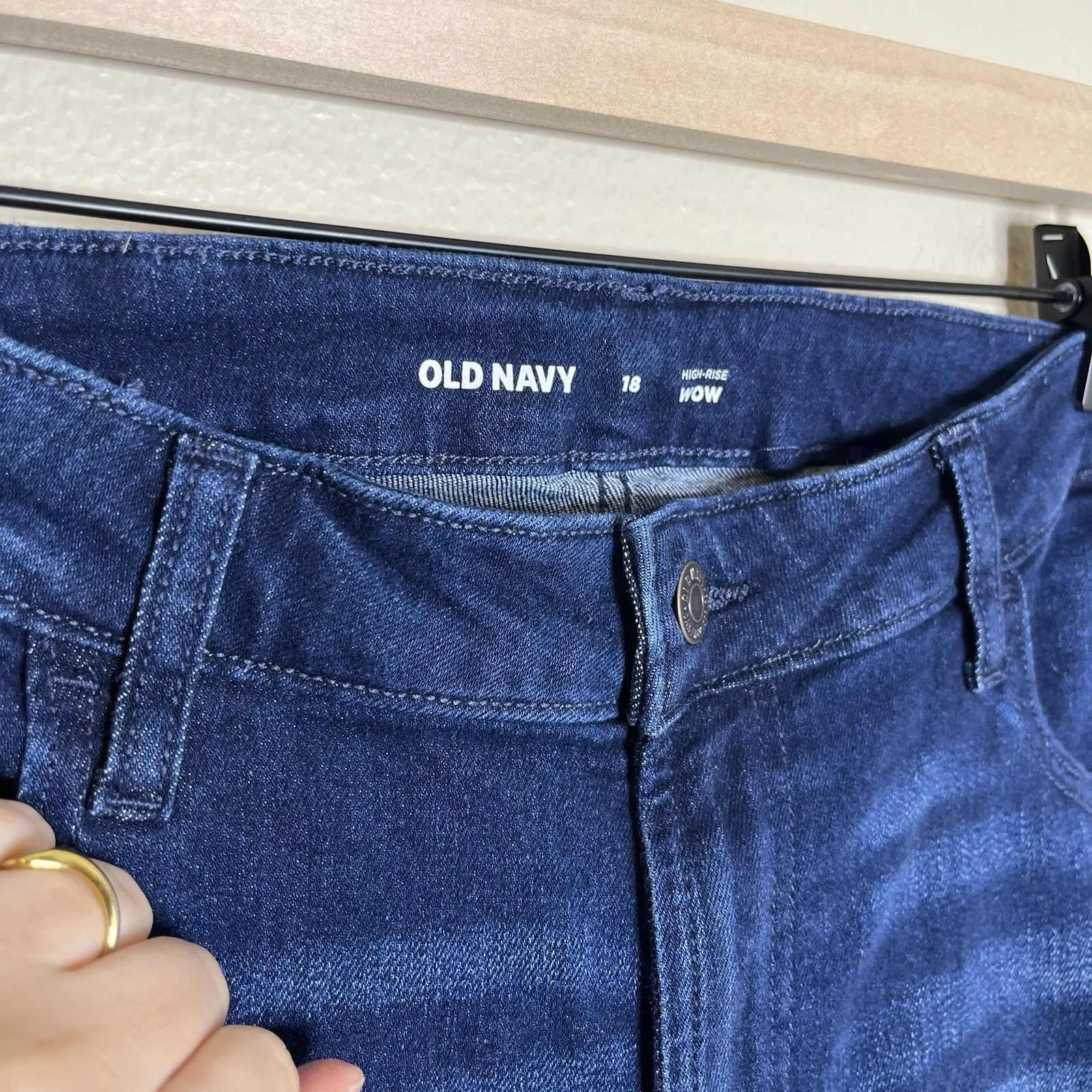 Old Navy High Rise Wow Jean Denim Shorts 18 Cuffed Dark Classic Long 8" Stretch - Image 3