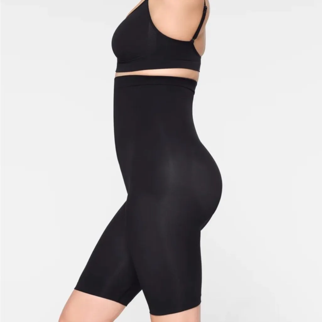 SKIMS Onyx Black Sculpting High Waisted‎ Above the knee Shaping Mid Thigh Size M - Image 3
