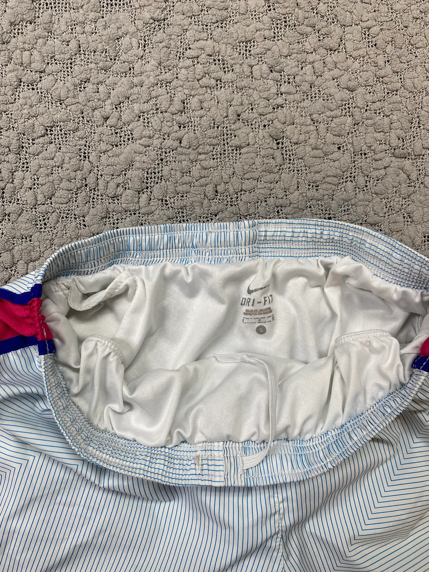 Nike Dri-Fit Striped Shorts - Image 8