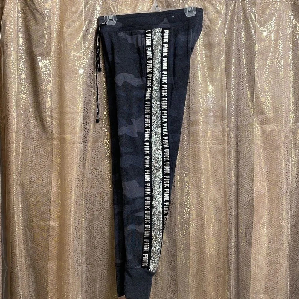 PINK Victorias Secret gray army print silver sequin bling joggers, XS EUC - Image 5