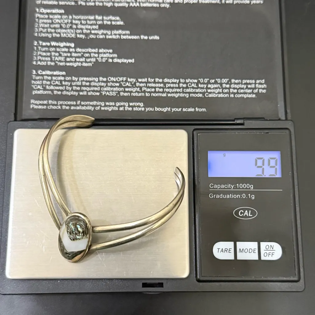 Vintage Unsigned Mexican Silver Abalone Shell V Cuff Bangle Bracelet 9.9g. - Image 9