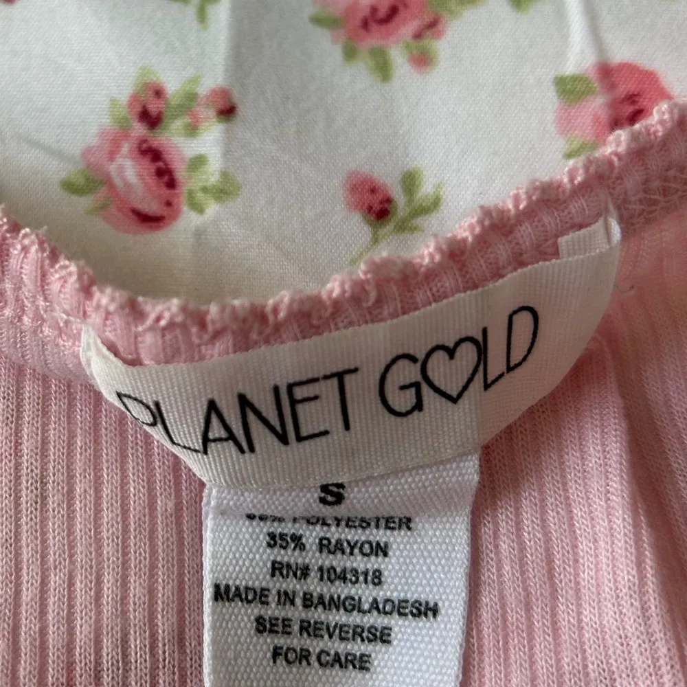 Planet Gold  robbed lettuce trim button top - Image 2