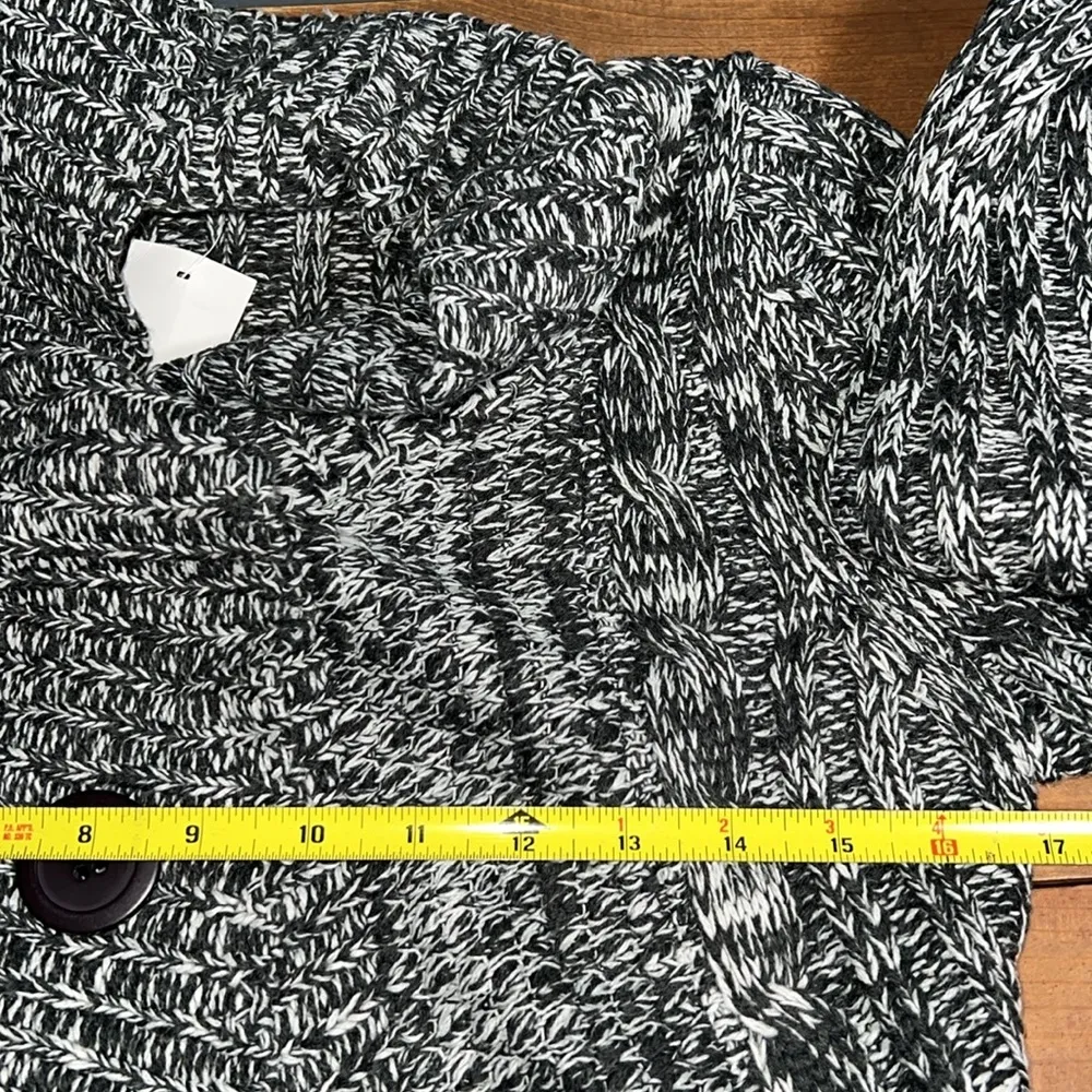 Rue21 size small grey one button cocoon cardigan long sleeve scooped side design - Image 7