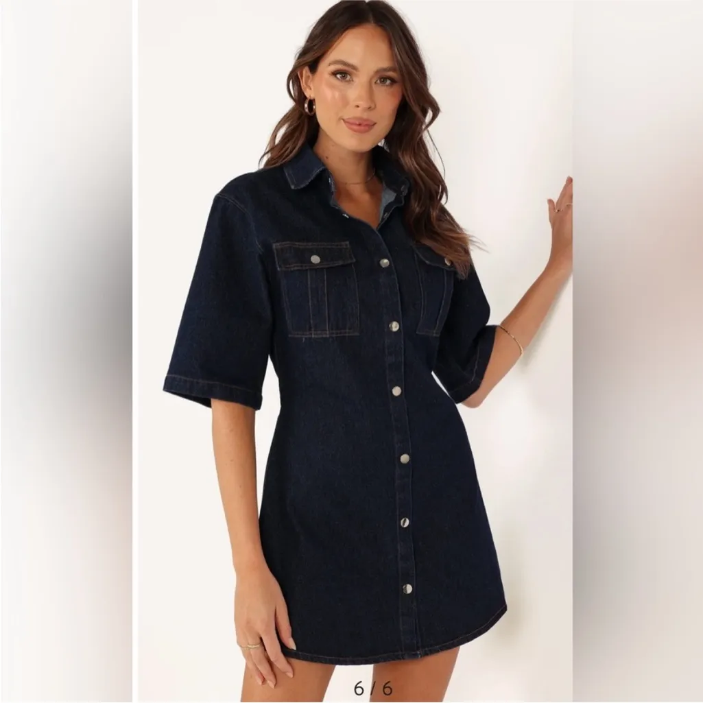 Petal & Pup Rev Mini Short Sleeve Button Denim Dress Size Small NEW - Image 3