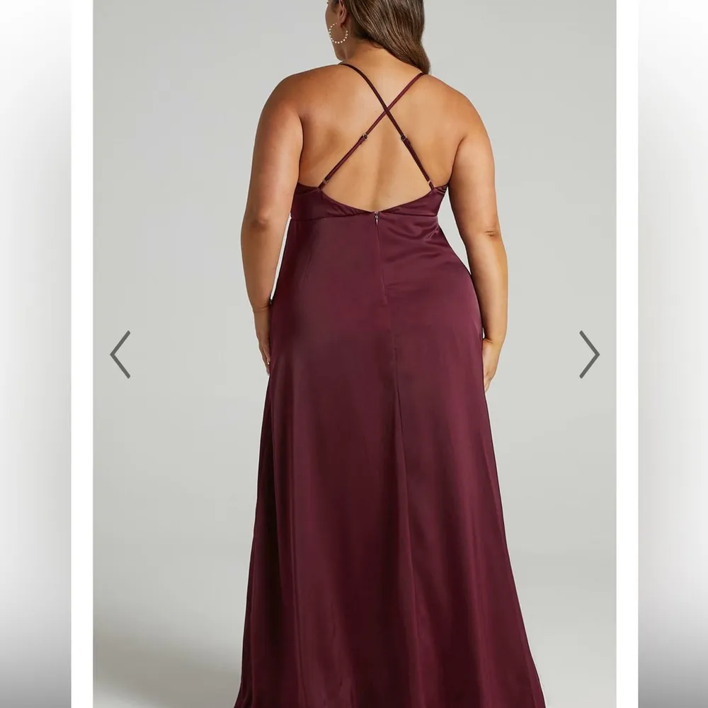 Showpo Wine Formal Dress - Image 8