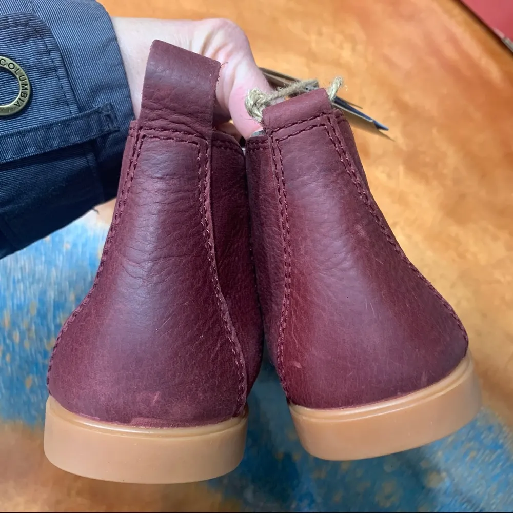 NWT Kodiak Red Leather Chelsea Boots 8 - Image 5