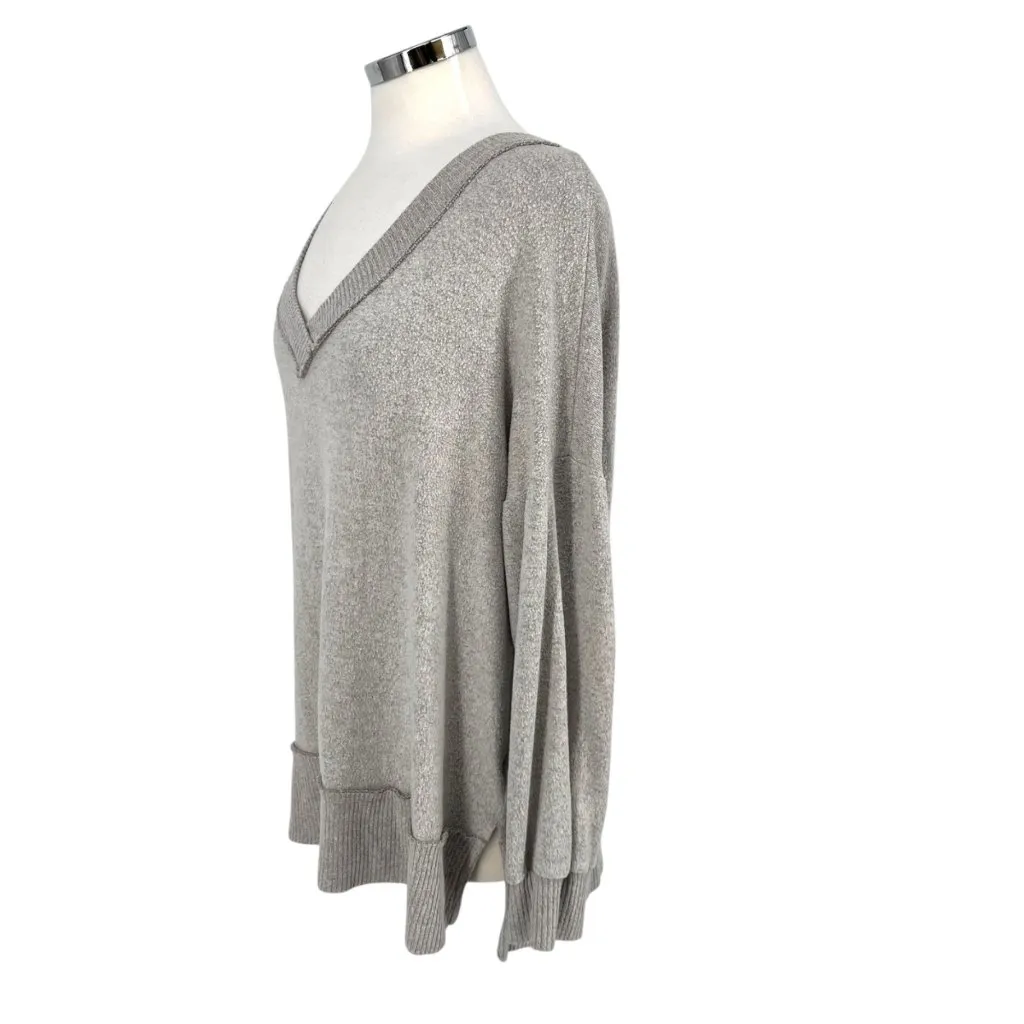 Altar'd State Gray Oversized V-Neck Knit Pullover Size Small - Image 5