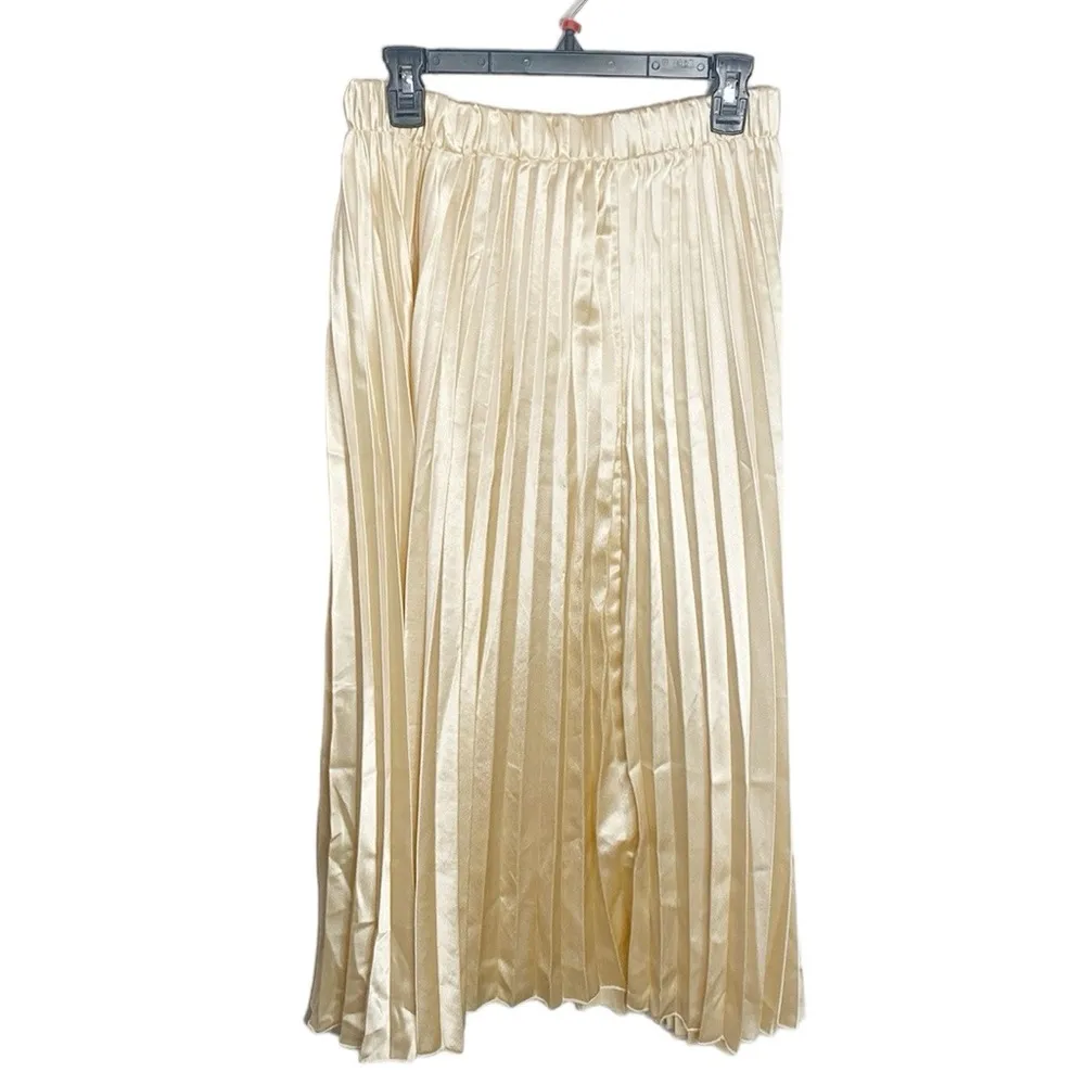 Umgee high waist pleated satin midi skirt shiny pale gold size M - Image 2