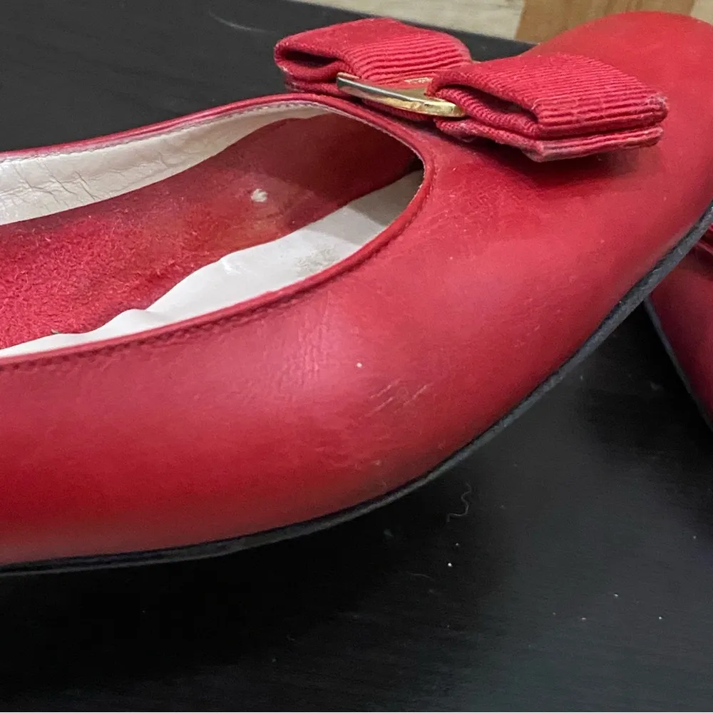 Vintage SALVATORE FERRAGAMO 08100 Red Vara Bow Low Heel Leather Pumps Size 8 A2 - Image 10