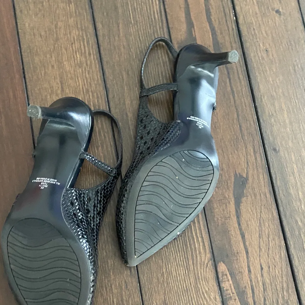 Impo Black Textured Slingback Heels - Image 4