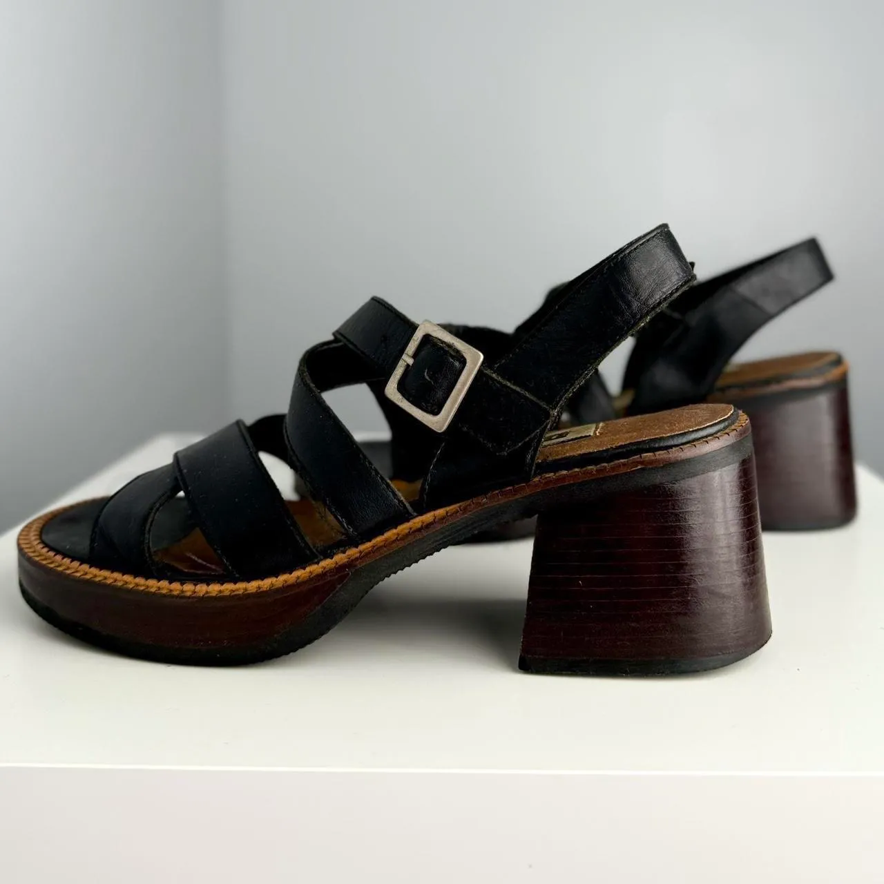 Black Leather Strappy Platform Sandals - Image 4