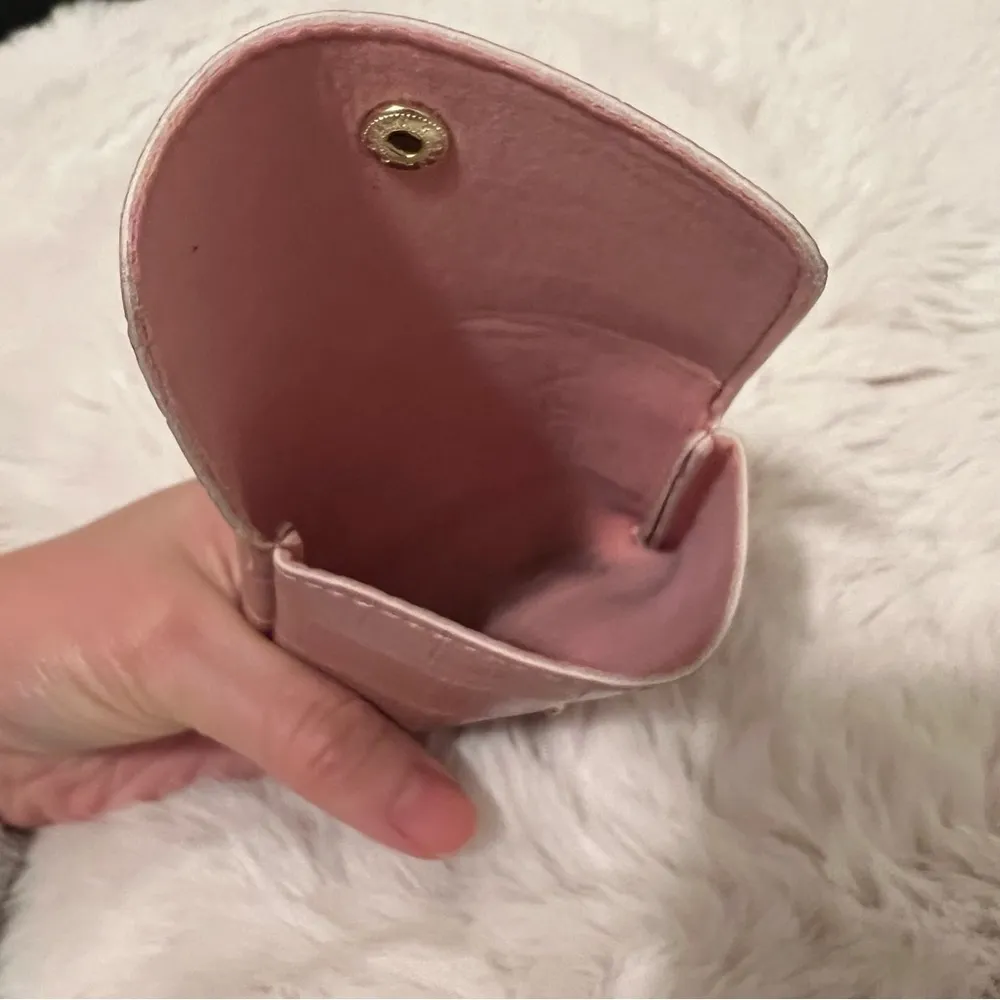 ⭐️ Mini Pink Croc Embossed Faux Leather Foldover Flap Snap Button Coin Purse EUC - Image 4