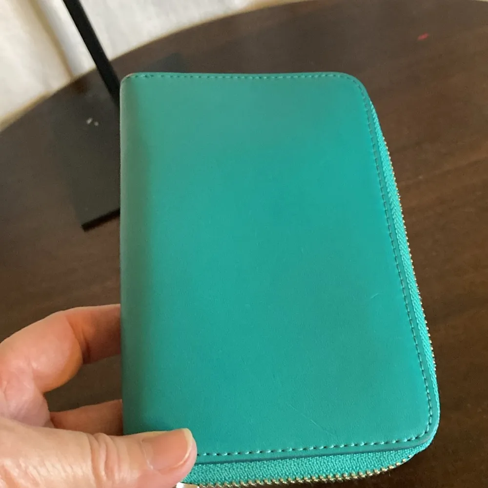 Vera Bradley Wristlet wallet - Image 5