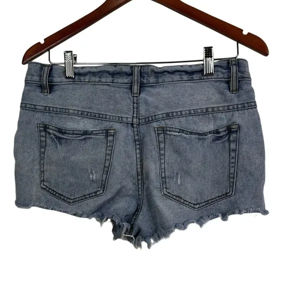 Free People Runaway Jillian Cut Off Button Fly Raw Hem Jean‎ Shorts Size W 28 - Image 4
