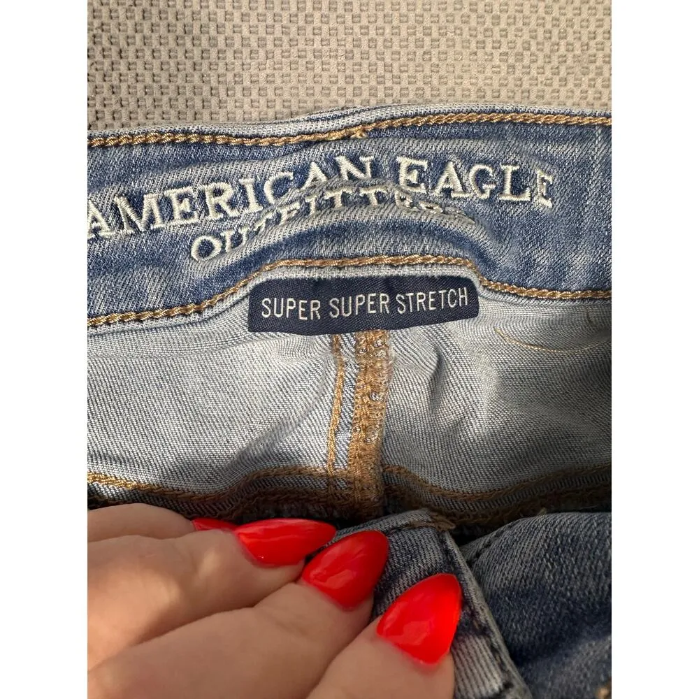 American Eagle Distressed Jean Shorts Super Super Stretch Size 10 - Image 7
