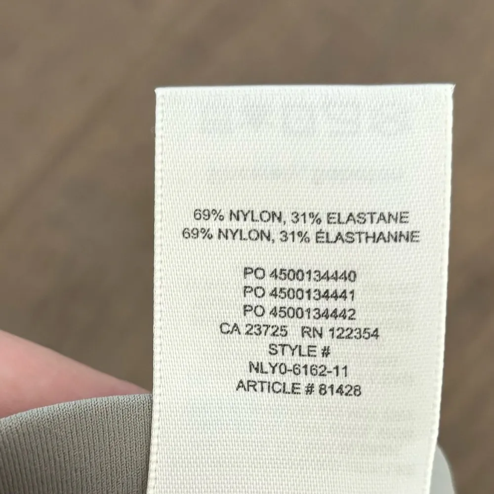 the group babaton aritzia gray full length leggings - Image 6