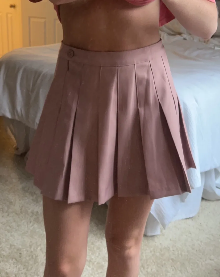 Blush Pleated Skirt - Image 2