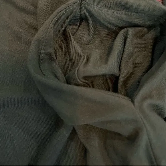 Long sleeve army green swing dress with pockets size small - Image 3