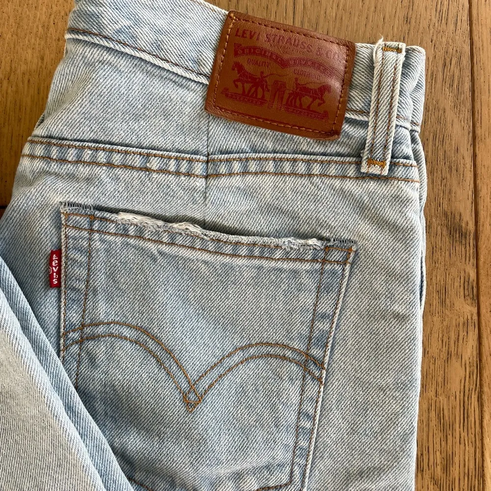 Levis' WEDGIE FIT ANKLE WOMEN'S JEANS - Image 8