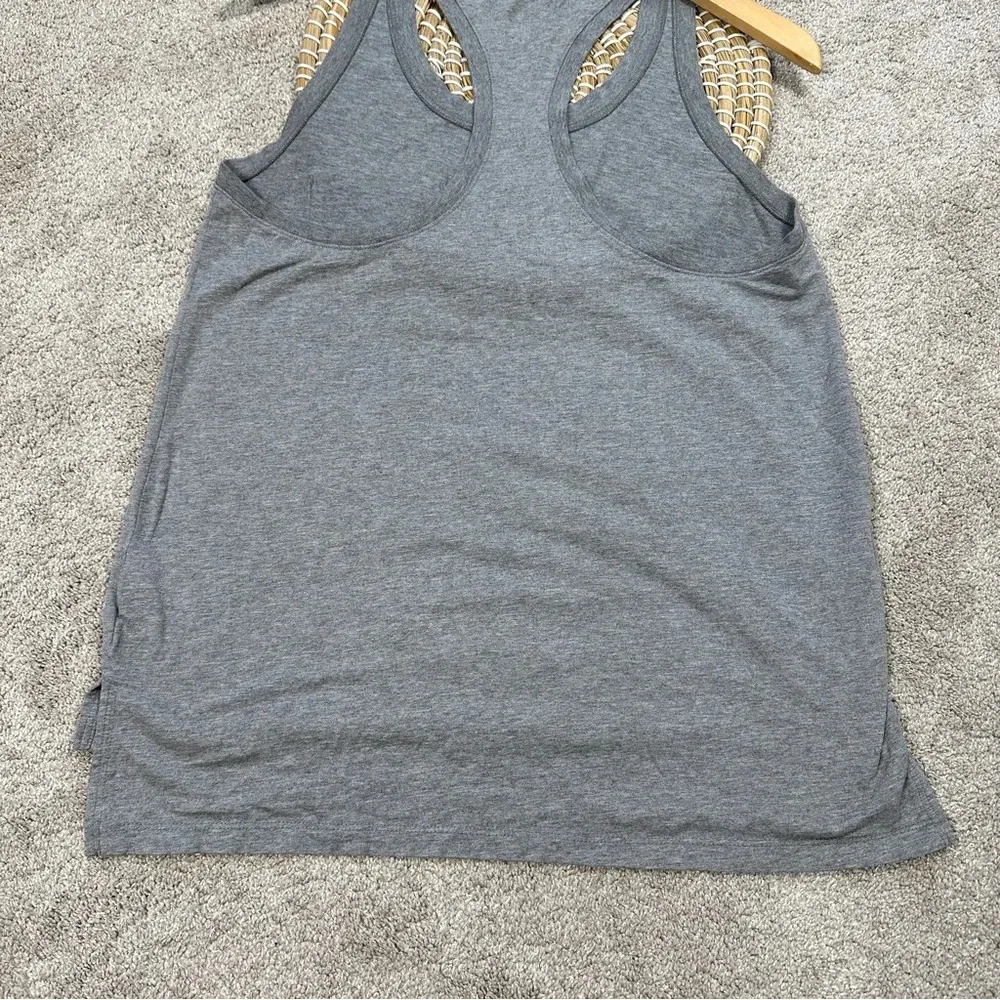 Nike Women's Racerback Signal Tank Top Sleeveless Grey Pocket Nike Logo Size L - Image 8